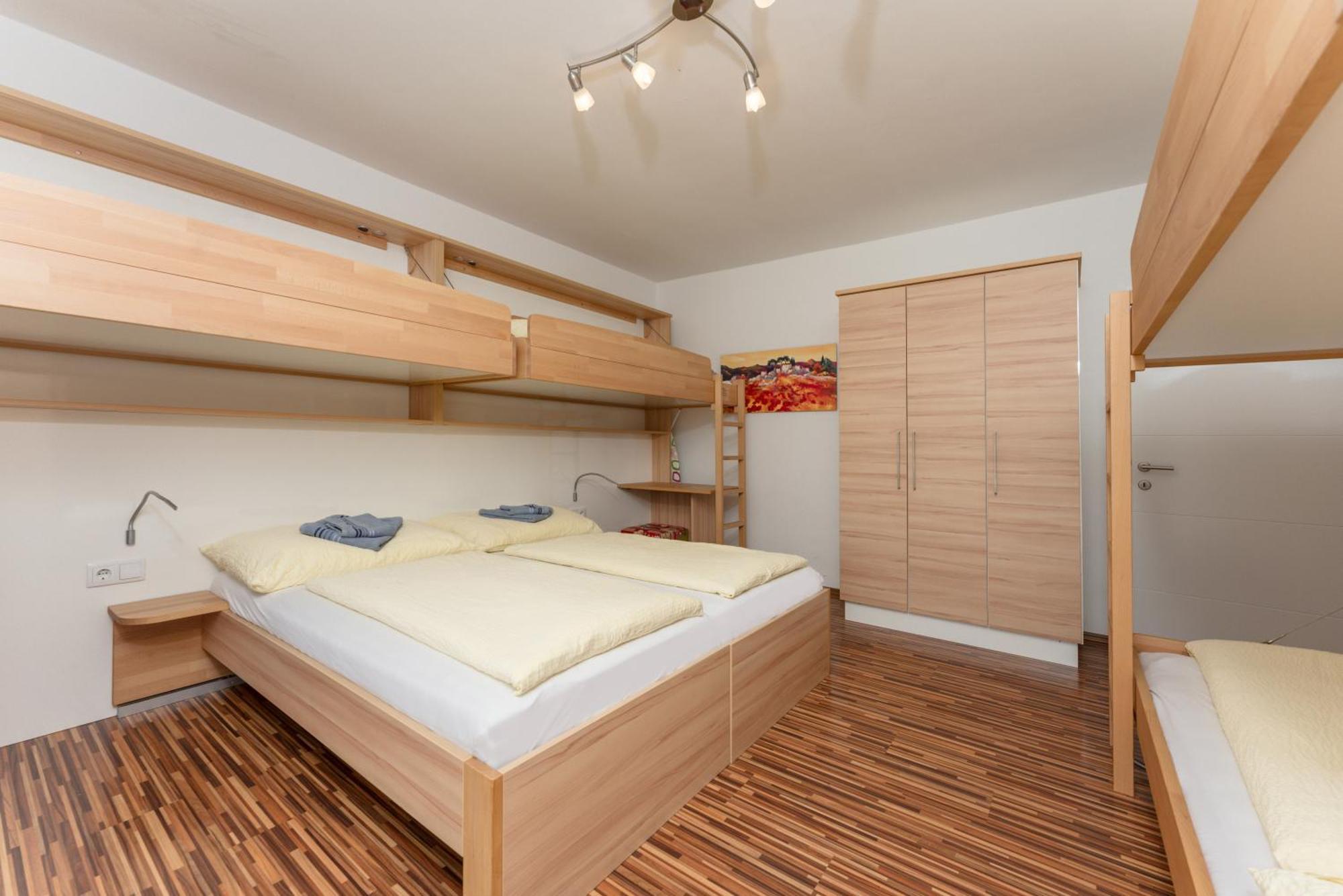 Easyapartments Leo Linz Extérieur photo